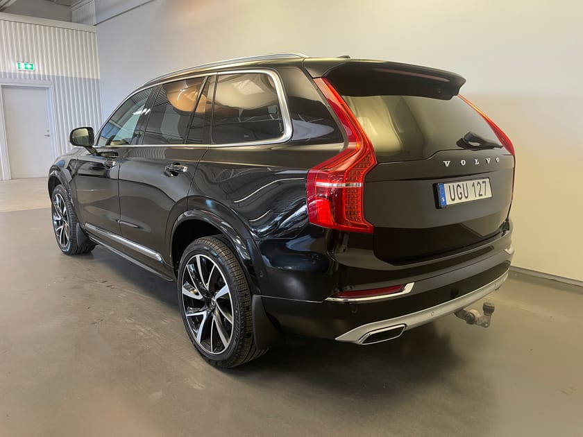 Bild 4 av Volvo XC90 7-seater D5 AWD Inscription 7-säten / Dragkrok / Luftfjädring / Bowers & Wilkins /
