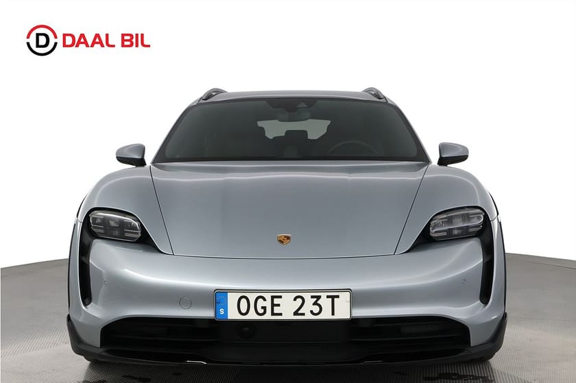 Bild 2 av Porsche Taycan 4 Cross Turismo 381HK SPORT CHRONO+ BOSE® PASM PANO VÄRM