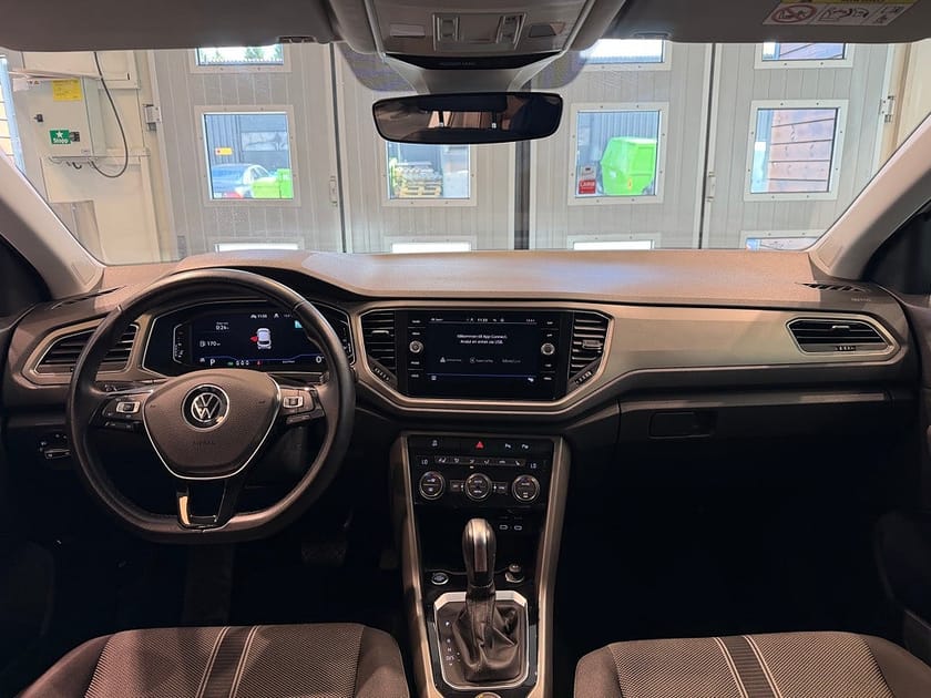 Bild 5 av Volkswagen T-Roc 2.0 TDI SCR 4Motion Drag B-kamera Två Färgad Cockpit