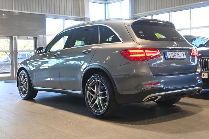 Bild 3 av Mercedes-Benz GLC 220 d 4MATIC AMG Sky Burmester Värmare Drag