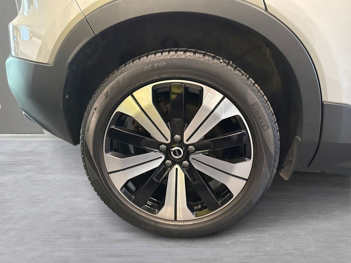 Volvo XC40 2023 - miniatyr 8