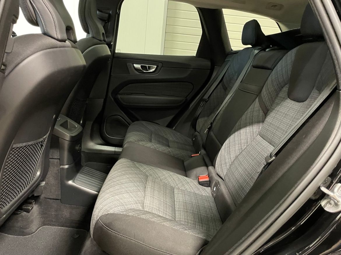 Volvo XC60 2023 - miniatyr 13