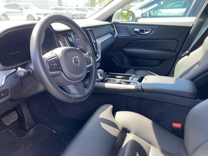 Bild 3 av Volvo V60 Recharge T6 II Core Edition