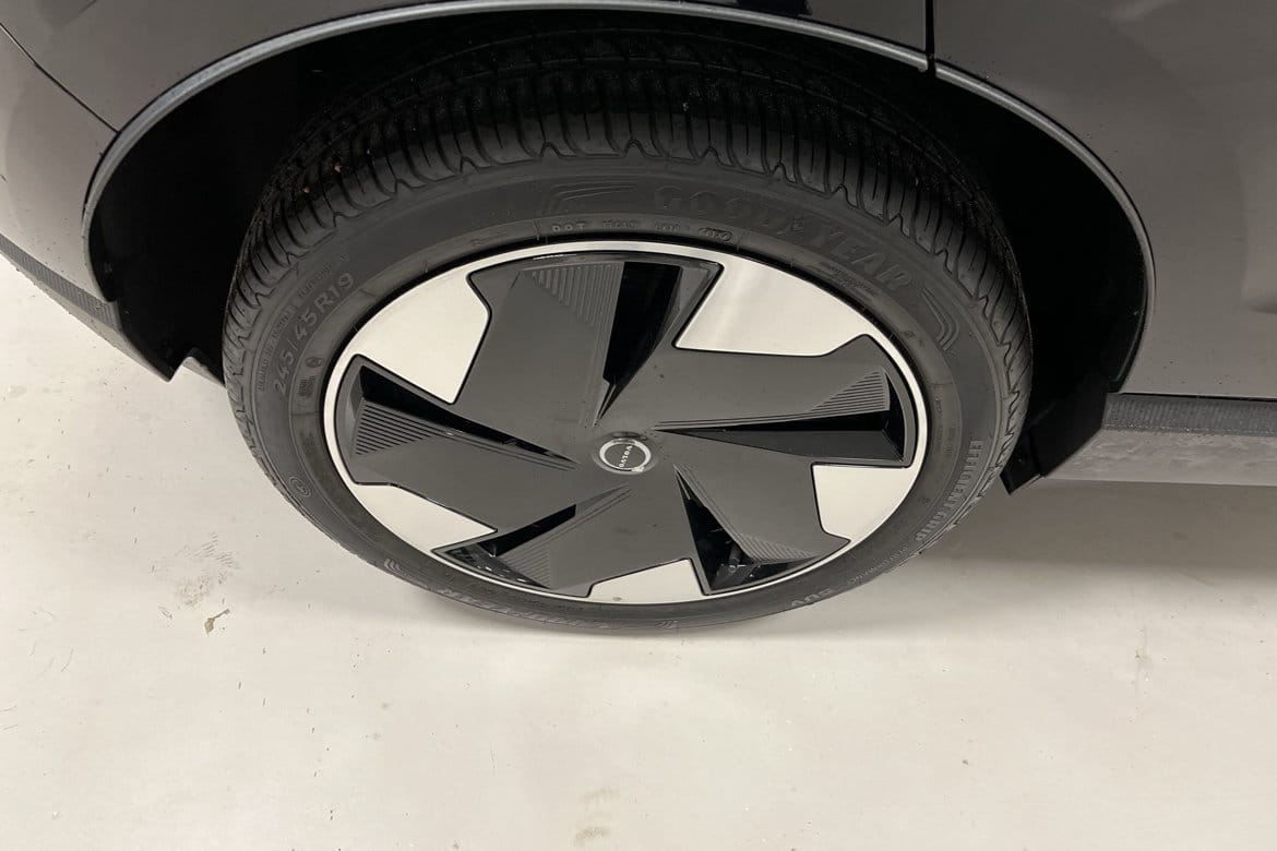 Volvo EX30 Single Motor Extended Range