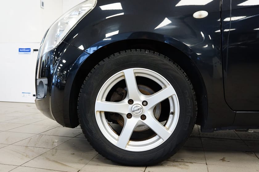 Bild 2 av Suzuki Splash 1.0 DOHC 12V VVT GLS | OBS ENDAST 10454 MIL