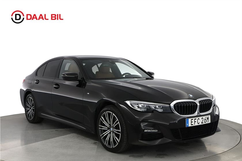 Bild 3 av BMW 330e xDrive Sedan 292HK M SPORT H/K® SKINN B-KAM NAVI NFC