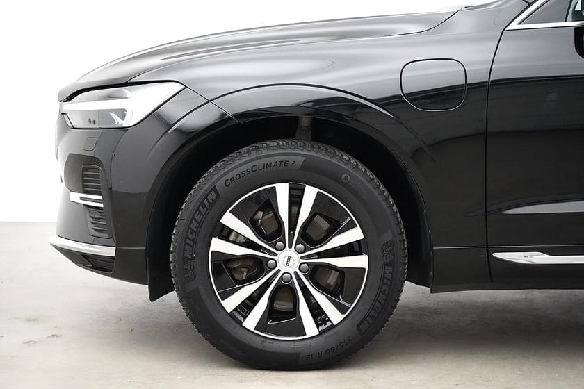 Bild 3 av Volvo XC60 Recharge T6 AWD / Core Edt. / Pano / H/K