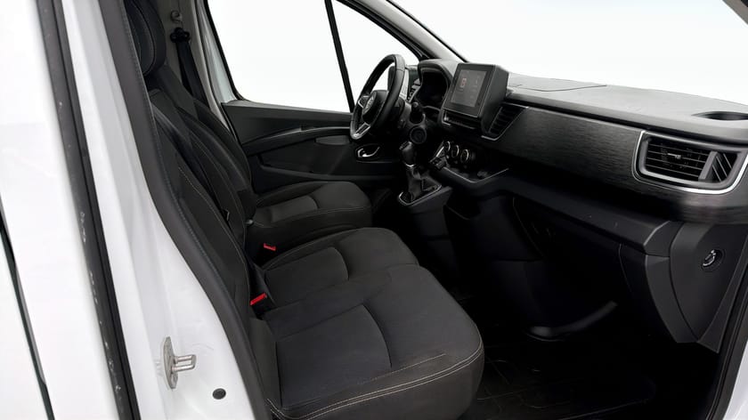 Bild 3 av Nissan Primastar Crew 2,0L 150Hk /Automat 9-sits