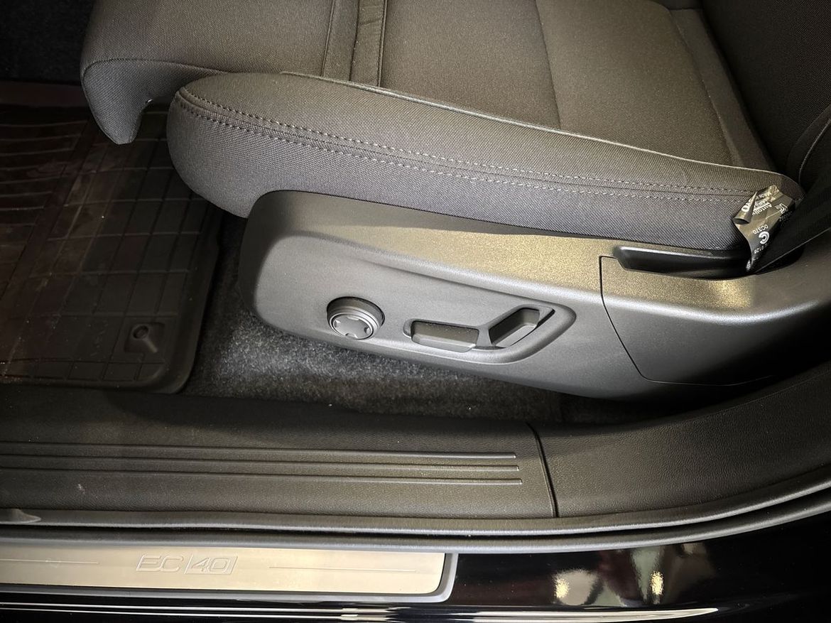 Volvo EC40 2025 - miniatyr 11