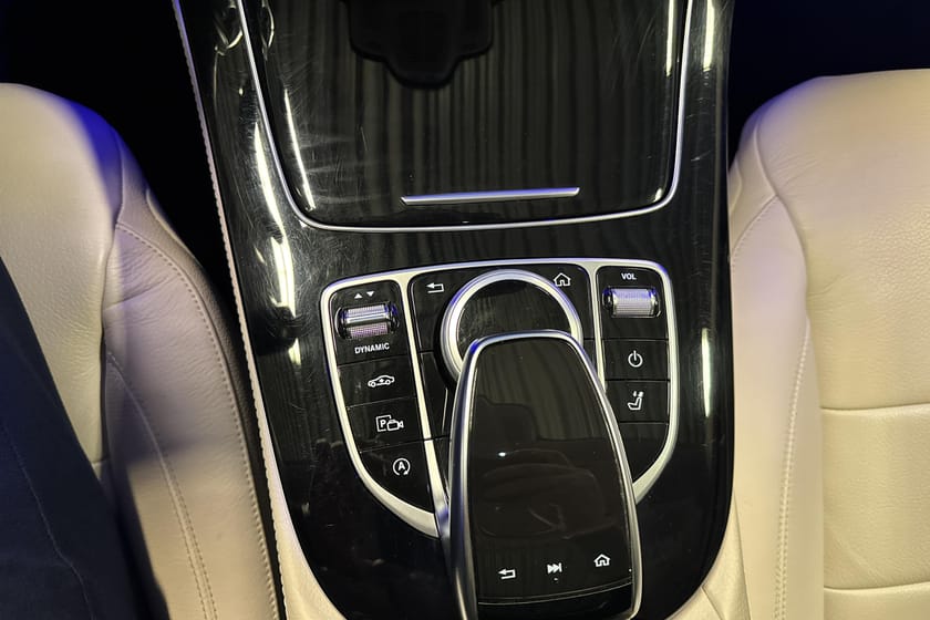 Bild 2 av Mercedes-Benz E 220 d 4MATIC All-Terrain 4M | Avantgarde | Burmester | 360 | Drag | Pano | Minnespaket