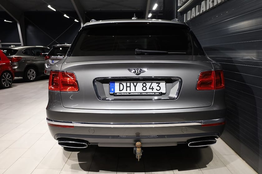 Bild 5 av Bentley Bentayga 6.0 W12 Onyx Edition 608hk