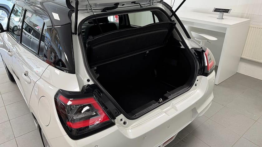 Bild 4 av Suzuki Swift Hybrid mildhybrid Automat kampanjpris, *Fri service*