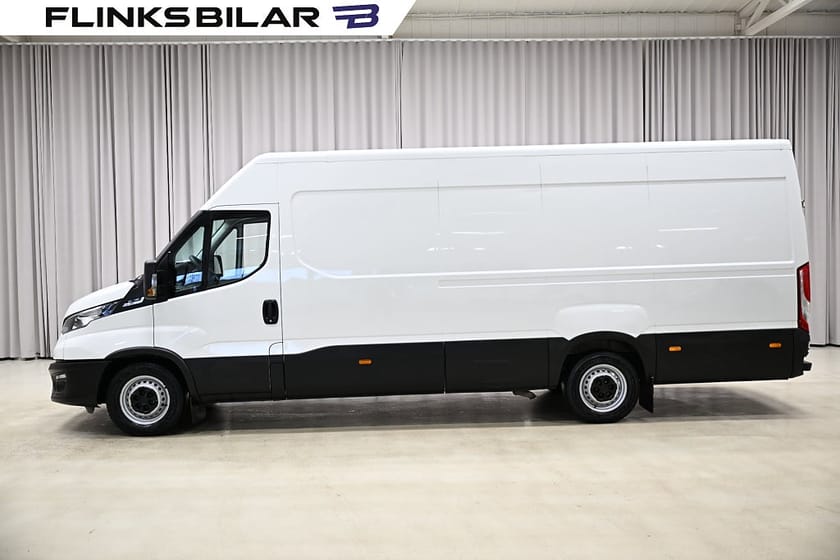 Bild 1 av Iveco Daily 35-140 Van 2.3 JTD Hi-Matic 136HK XXL-Skåp|Automat|3.5ton-dragvikt
