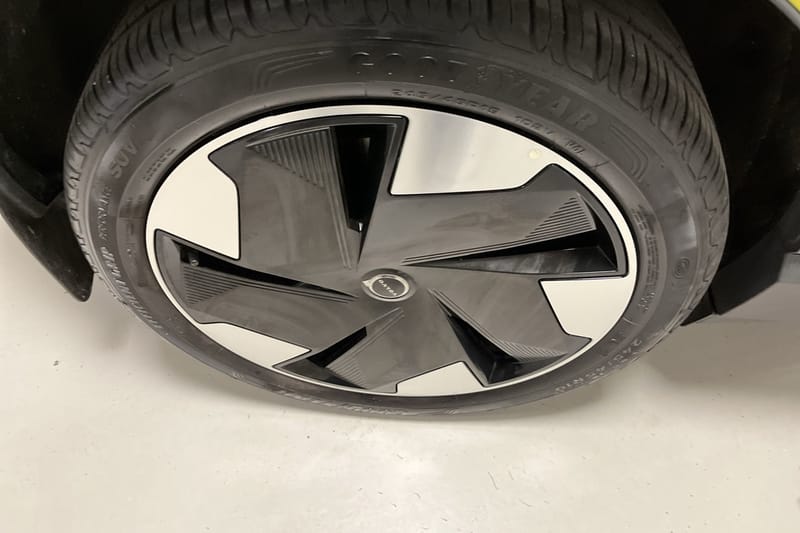 Volvo EX30 Single Motor Extended Range