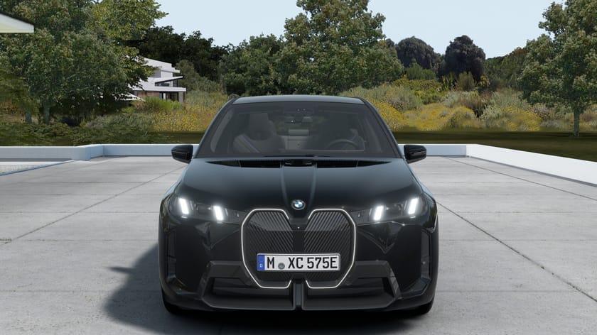 Bild 3 av BMW iX xDrive60 M Sport Pro Supercharged Ed Drag DA Pro B W