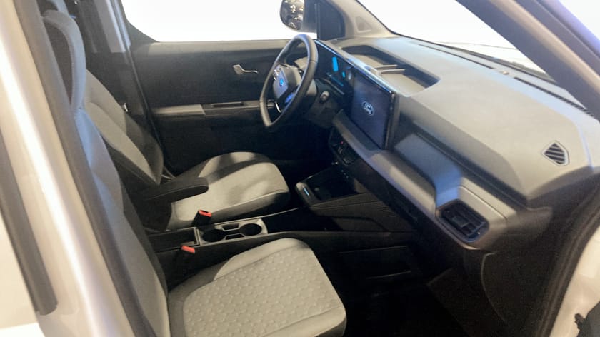 Bild 3 av Ford E-Transit Courier E-COURIER LIMITED SKÅP 136Hk  AUT FWD