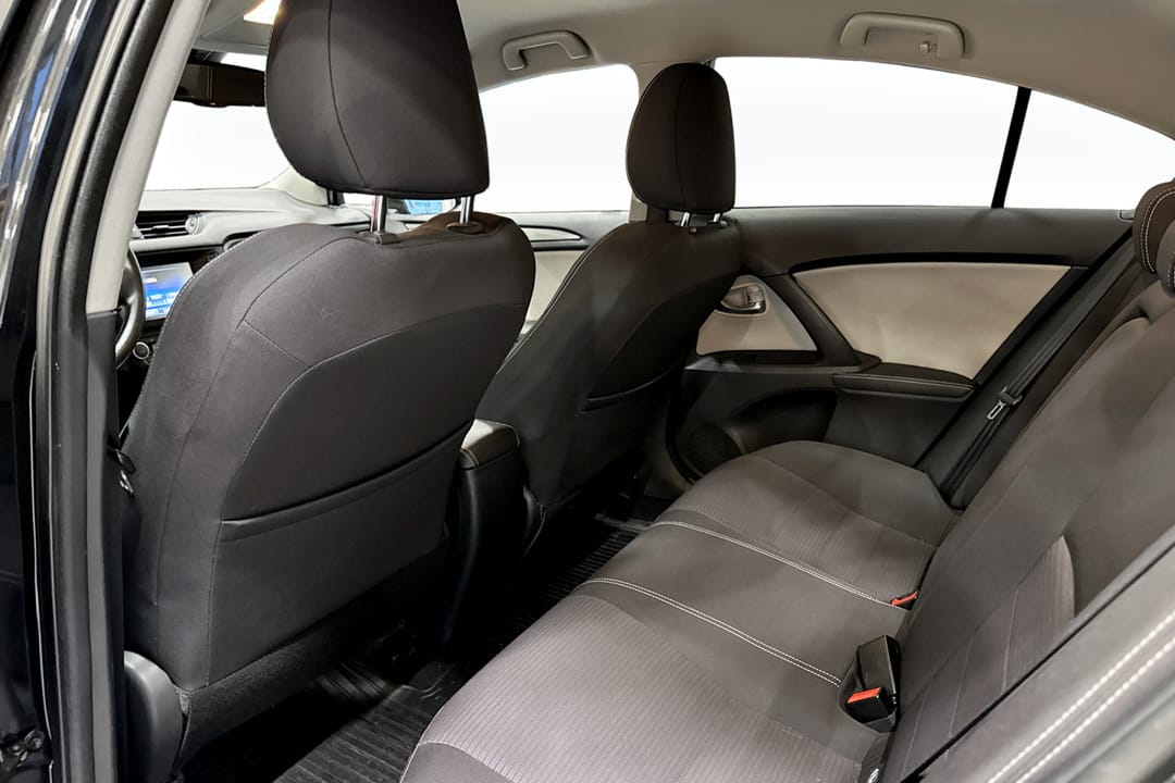 Toyota Avensis Sedan