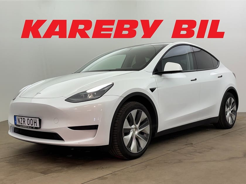 Bild 1 av Tesla Model Y Standard Range RWD 299hk Panorama Backkamera Skinn