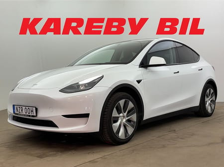 Tesla Model Y Standard Range RWD 299hk Panorama Backkamera Skinn