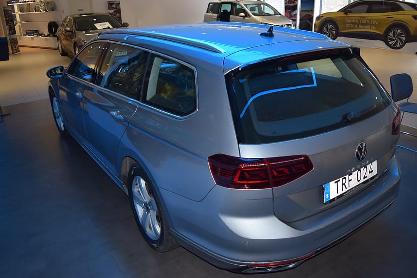 Bild 4 av Volkswagen Passat Sportscombi 2.0 TDI DPF SCR 4Motion Elegance, GT Euro 6