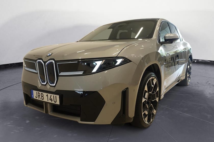 Bild 1 av BMW iX3 50 xDrive Supercharged Ed M Sport Drag DA H K