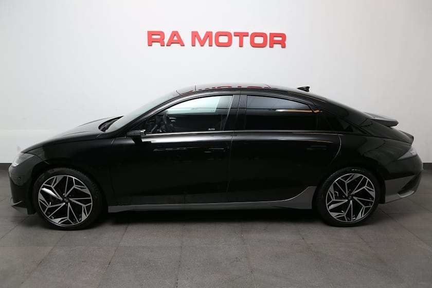 Bild 2 av Hyundai Ioniq 6 77.4 kWh Advanced AWD Sollucka 20"Alu