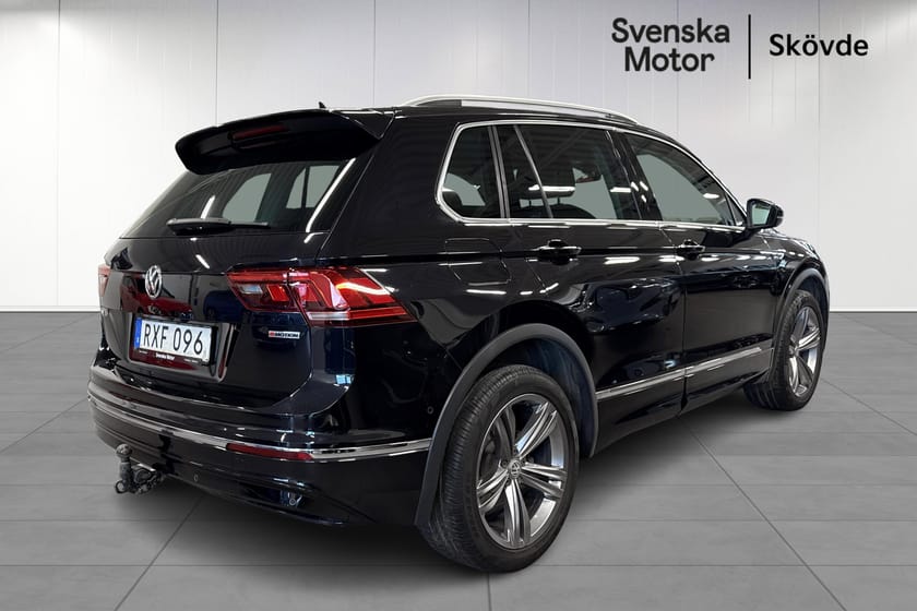 Bild 4 av Volkswagen Tiguan 2.0 TDI AWD R-Line (150hk) – Executive, Automat, Drag, Värmare, B-kam