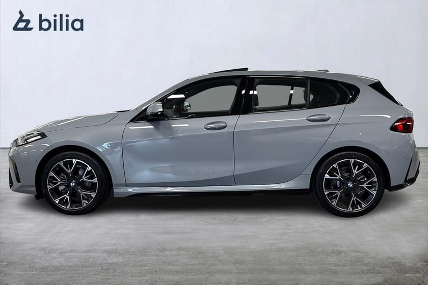 Bild 3 av BMW 120 M-Sport | Panorama | Backkamera | Rattvärme