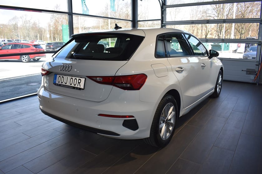Bild 3 av Audi A3 Sportback 35 TFSI 150 HK PROLINE