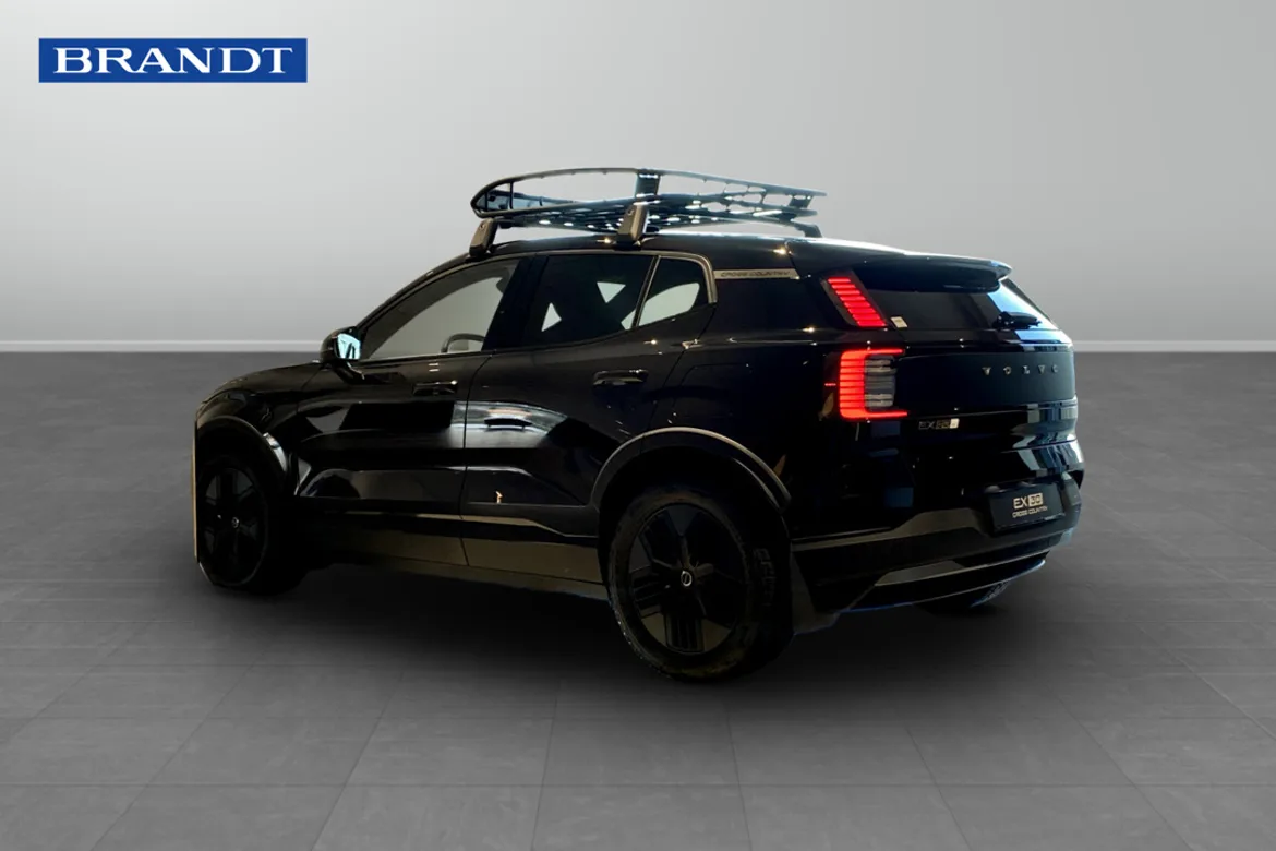 Volvo EX30 Cross Country Twin Motor Performance