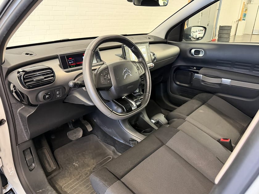 Bild 5 av Citroën C4 Cactus 1.6 e-HDi Airdream ETG6 |Backkamera| SoV-hjul|Ny-Kamrem