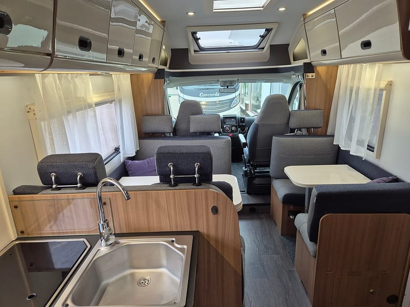Bild 5 av Sun Living Campervan Fiat S-SERIES S70 DK 7-Sits 2,3D 130HK Husbil