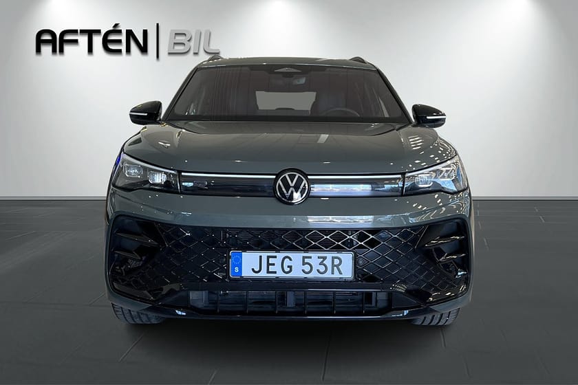 Bild 3 av Volkswagen Tiguan eHybrid 1.5 TSI R-Line *Black style *SE SPEC *Demo