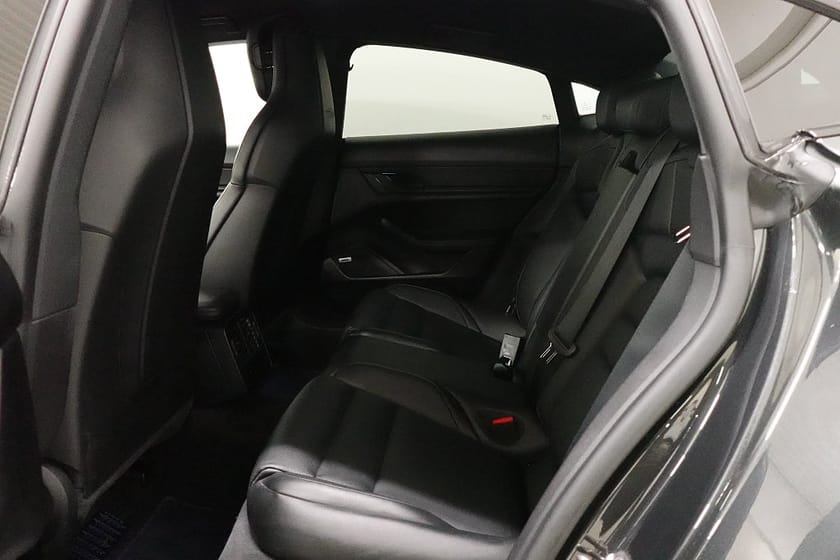 Bild 5 av Porsche Taycan Direct Drive Battery+ BOSE Kamera Sport Chrono P-Värme
