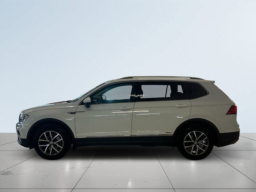 Bild 4 av Volkswagen Tiguan Allspace 7-sätes 2.0 4M 7-sits Drag Bvärmare CarPlay Kamera S&V
