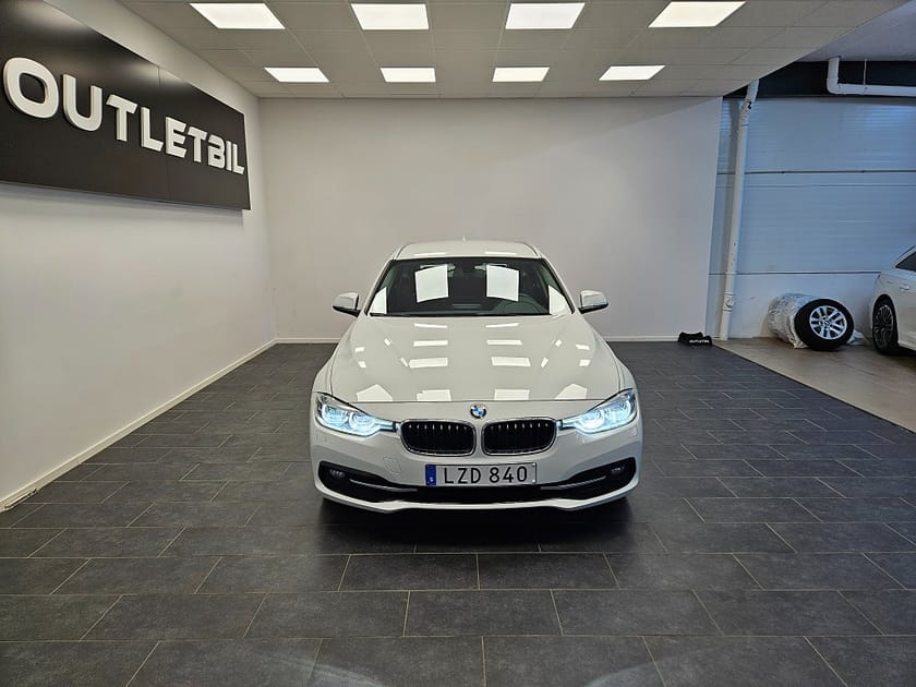 Bild 4 av BMW 320d Touring 320 190hk Sport line Steptronic Drag PDC