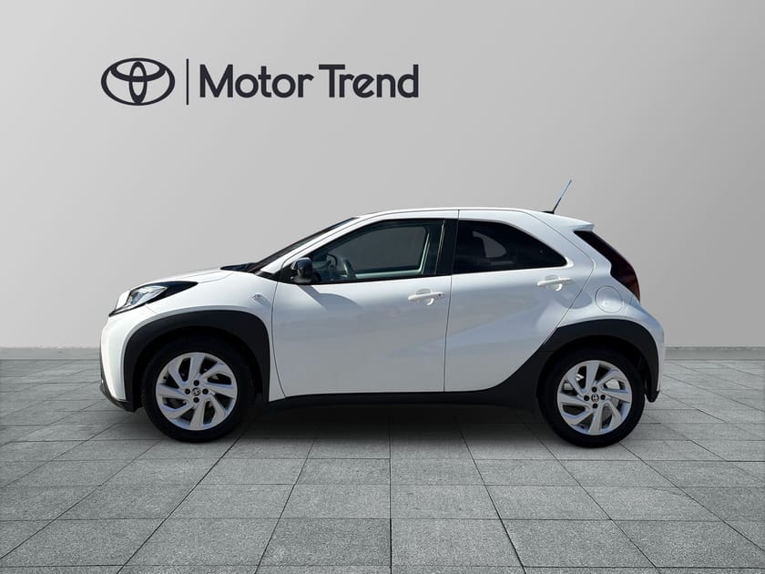 Bild 4 av Toyota Aygo X 1.0 M5 PLAY COMFORT STYLE PACK V-HJUL