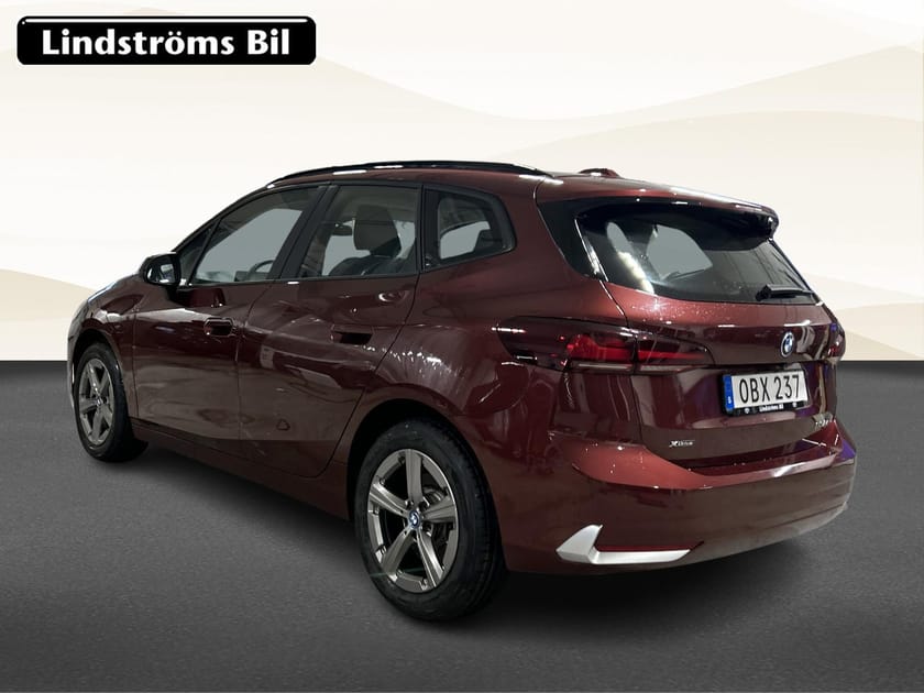 Bild 4 av BMW 230e xDrive Active Tourer Steptronic 326hp