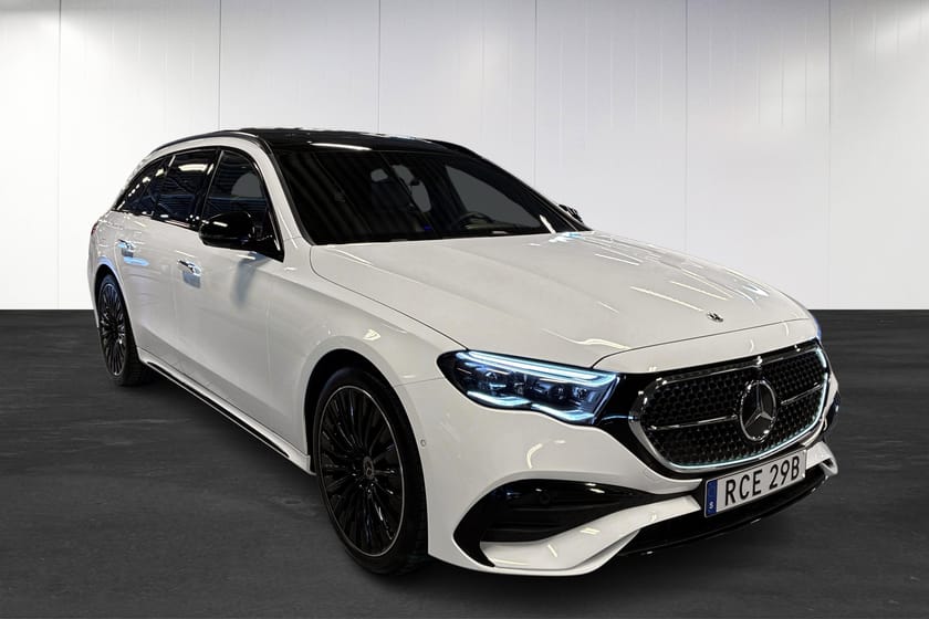 Bild 2 av Mercedes-Benz E 300 d e 4MATIC T de  | AMG Line | Nightpaket | Pano | 360 | Burmester