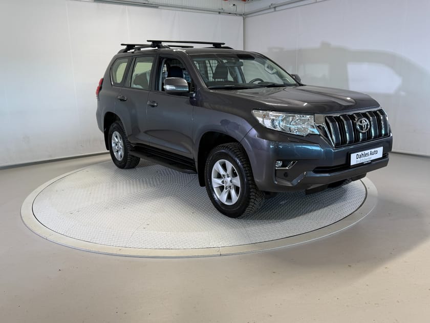 Bilde 3 av Toyota Land Cruiser 5-dørs DLX(150 S)2,8 204hk CC/Kamera/El.sete/Defa/Krok/M.ratt