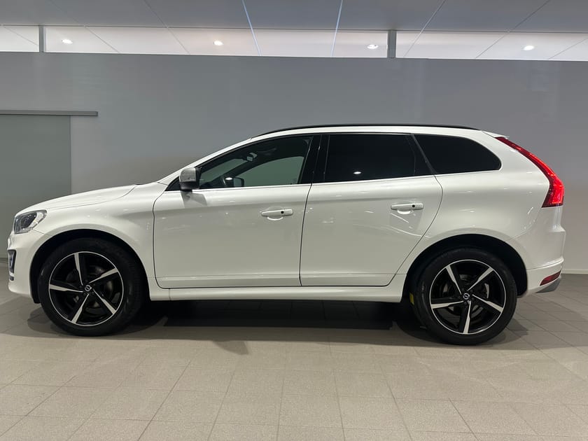 Bild 3 av Volvo XC60 D4 R-Design Business E PRO, Backkamera, Sensorer.