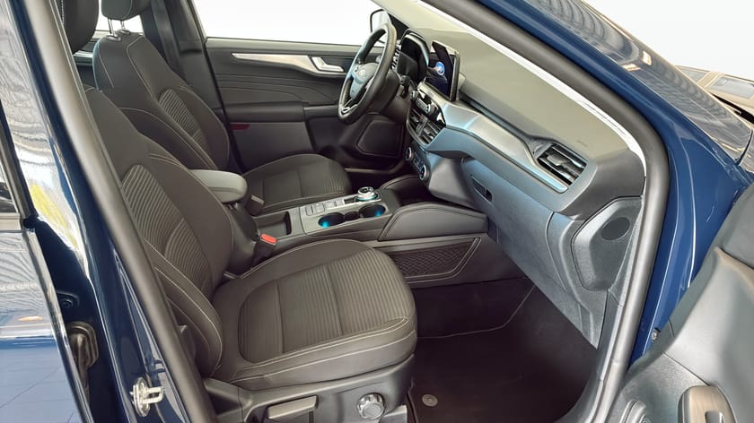 Bild 3 av Ford Kuga Plug-In Hybrid Titanium 225hk