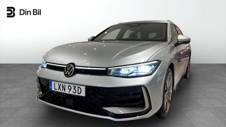 Volkswagen Passat Variant eHybrid R-Line DSG Drag/P-värmare/Panorama
