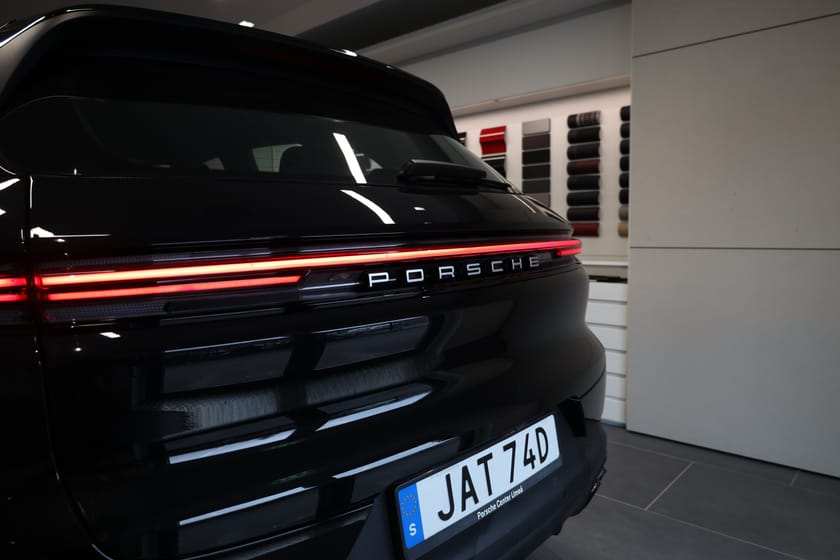 Bild 4 av Porsche Cayenne S E-Hybrid / 519 HK / Panoramatak