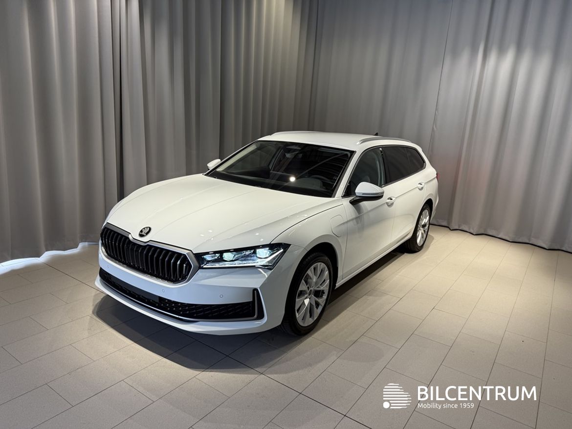Škoda Superb iV Combi DSG Sekventiell, 204hk, 2025