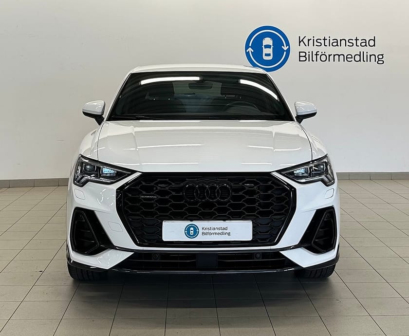 Bild 4 av Audi Q3 Sportback 40 TDI quattro Q 200hk Aut  Proline Ed. Svart Optik