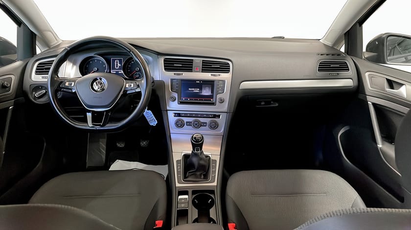 Bild 4 av Volkswagen Golf Sportscombi 1.2 TSI 110Hk /Kamera/CarPlay