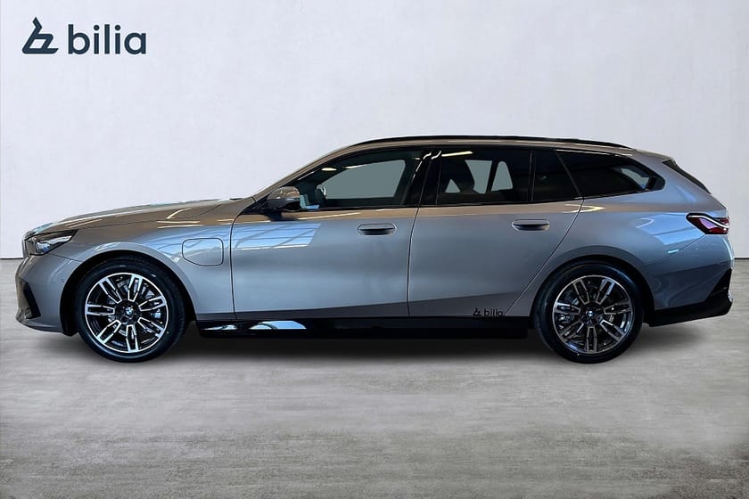Bild 3 av BMW 530e xDrive Touring M Sport Business Edition Innovation Drag