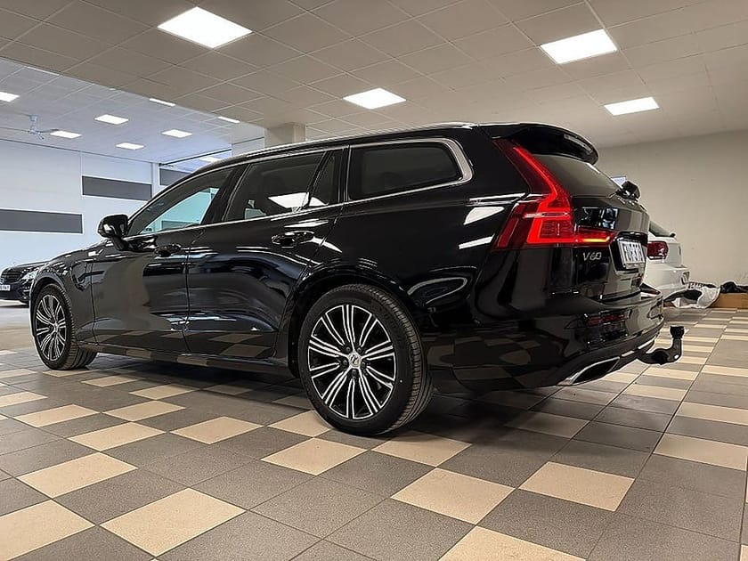 Bild 5 av Volvo V60 T6 AWD Recharge B-kamera CarPlay Navi Drag 340 Hk