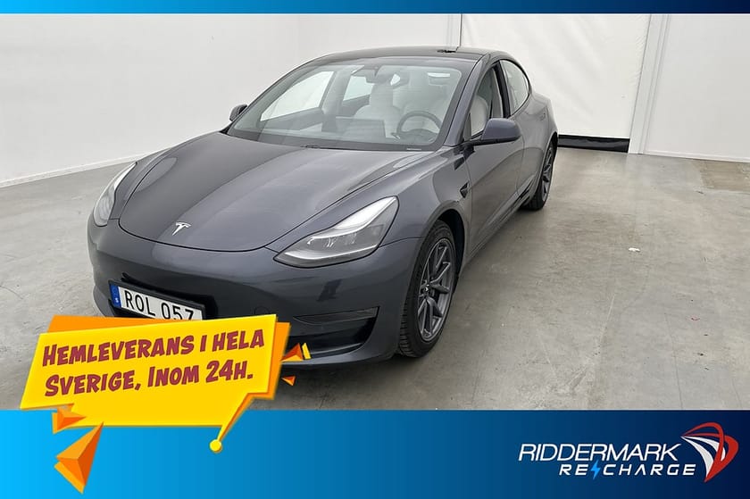 Bild 3 av Tesla Model 3 Long Range AWD FSD Acc Boost Drag Ljus-Interiö